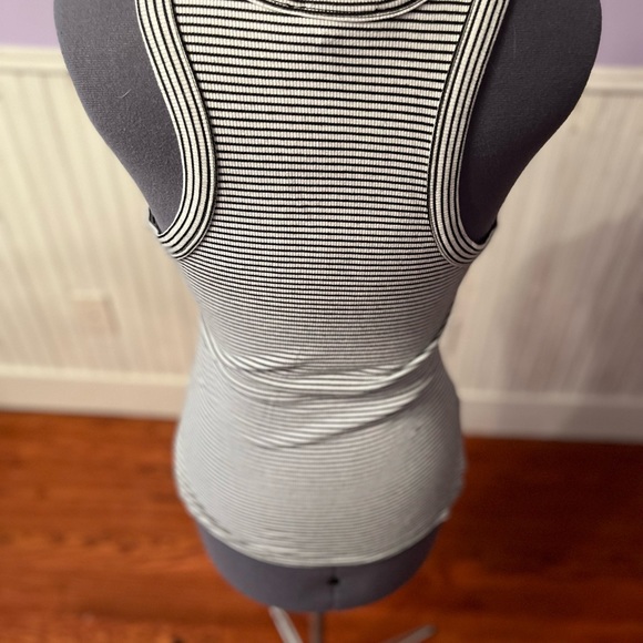 Essential Super Soft Tank Top - Picture 5 of 5